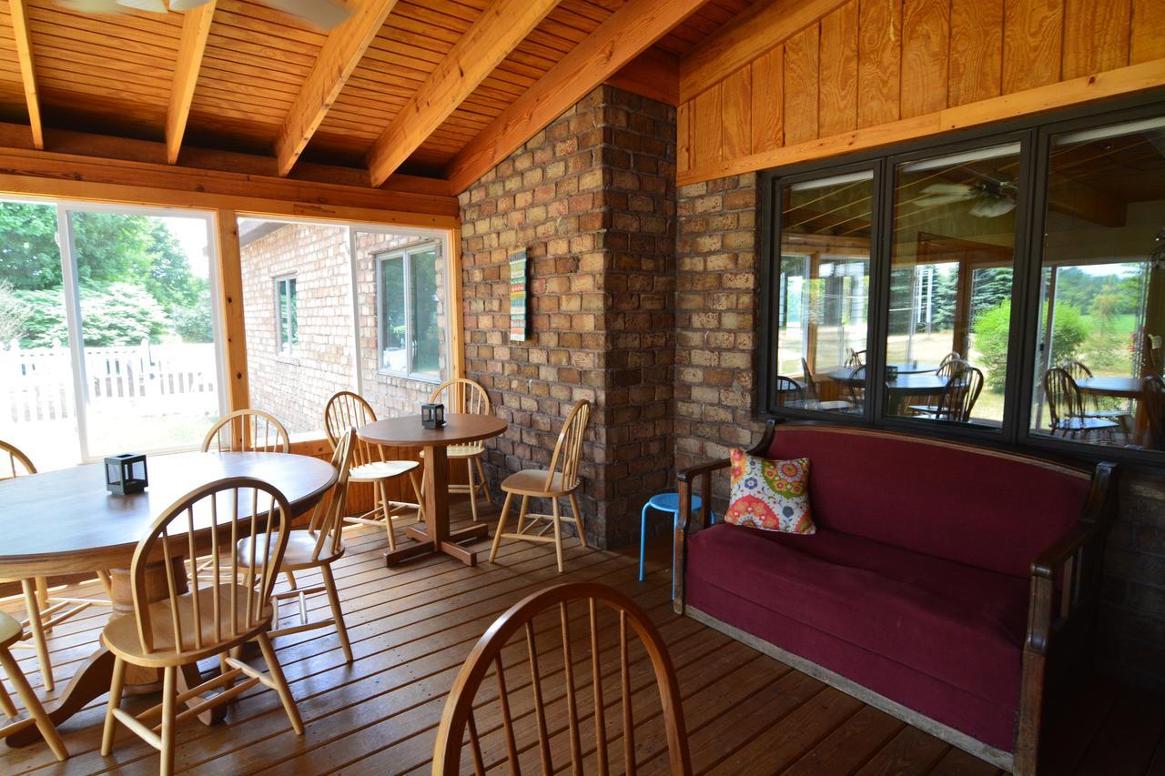 Hop & Vine Inn Fennville المظهر الخارجي الصورة